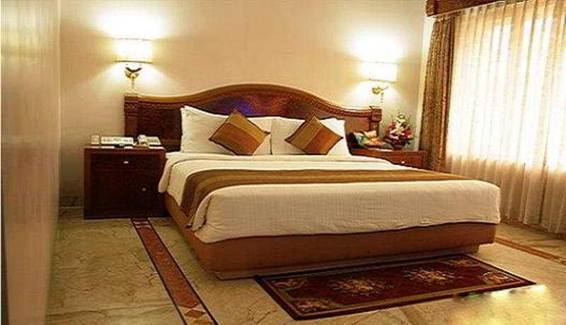 Raj Park Hotel Chennai Extérieur photo